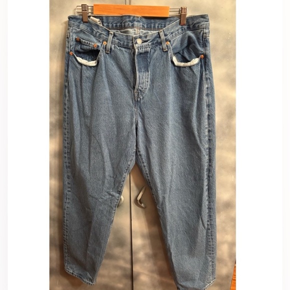 Women’s 501 Original Fit Jeans - Picture 3 of 5